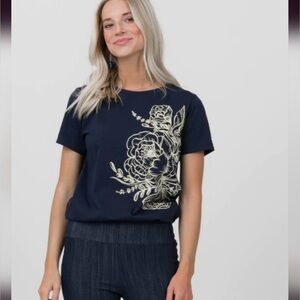 Agnes & Dora Graphic Tee Floral Navy